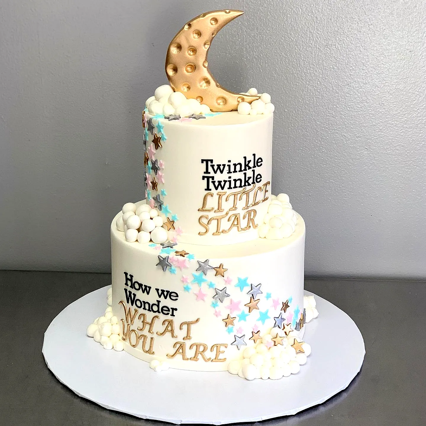 Adorable Baby Shower Cake with Twinkle Twinkle Little Star Theme