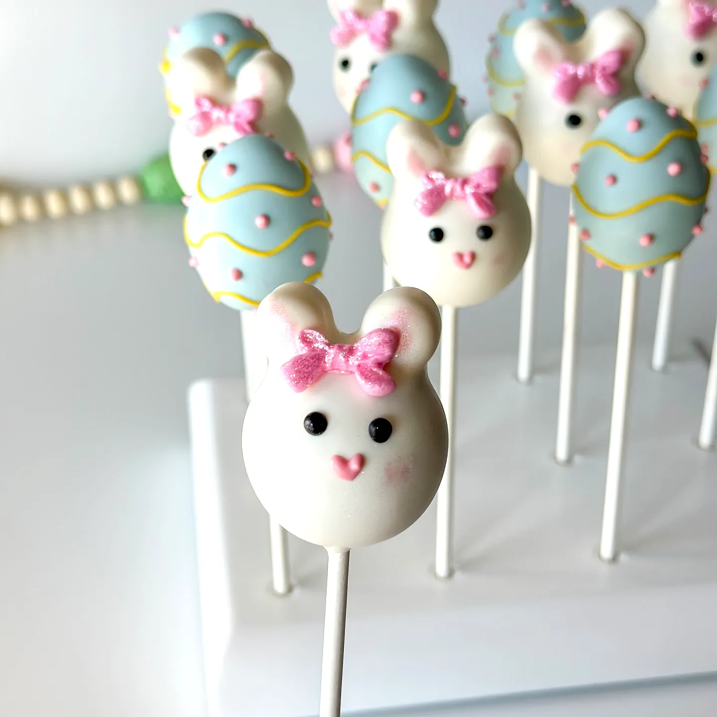 Adorable Easter Cake Pop Designs for a Whimsical Celebration