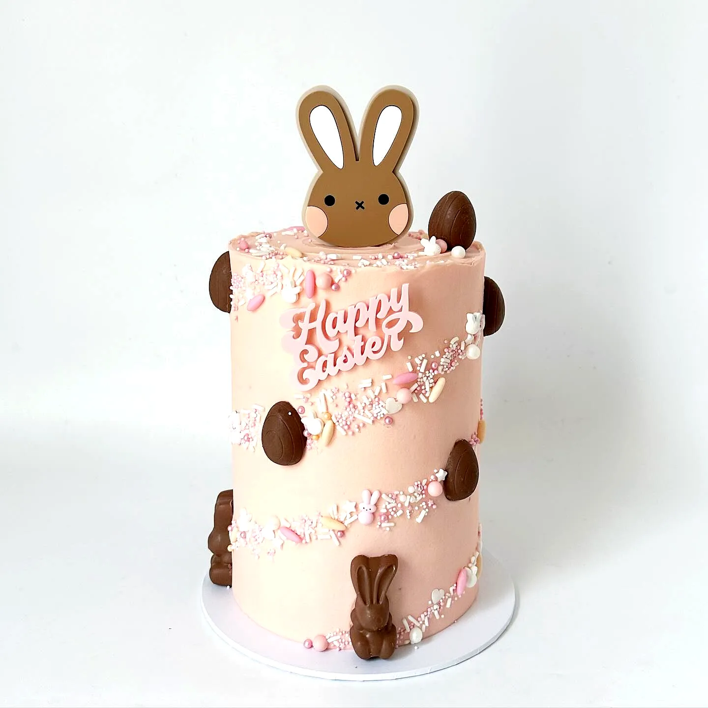 Charming Easter Bunny Cake for a Fun and Colorful Celebration