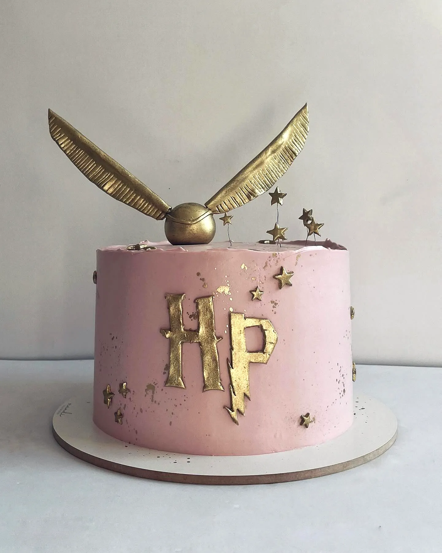 Charming Harry Potter Birthday Cake for a Magical Celebration