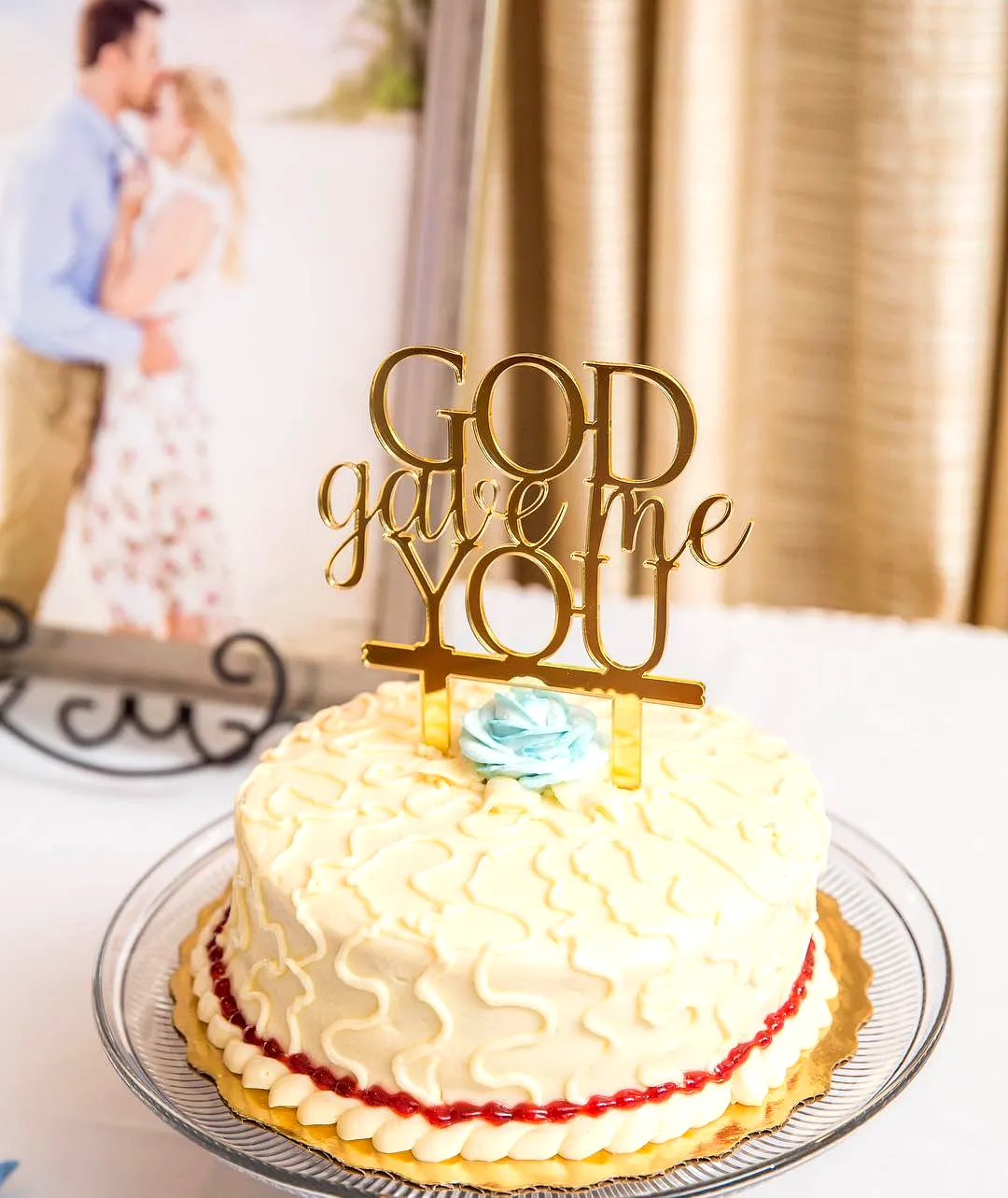 Charming Wedding Cake Topper for a Beautiful Celebration
