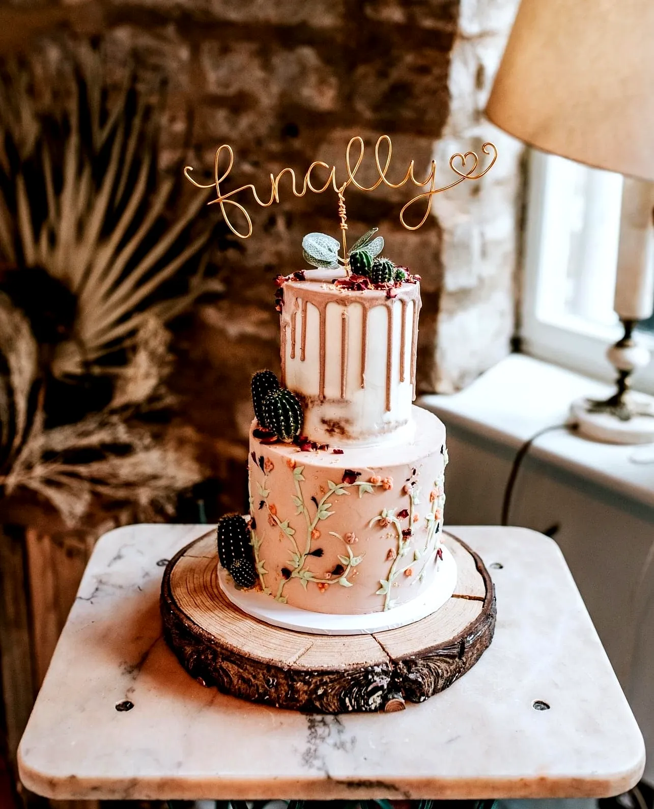 Charming Wedding Cake Topper Inspiration for Your Rustic Boho Celebration