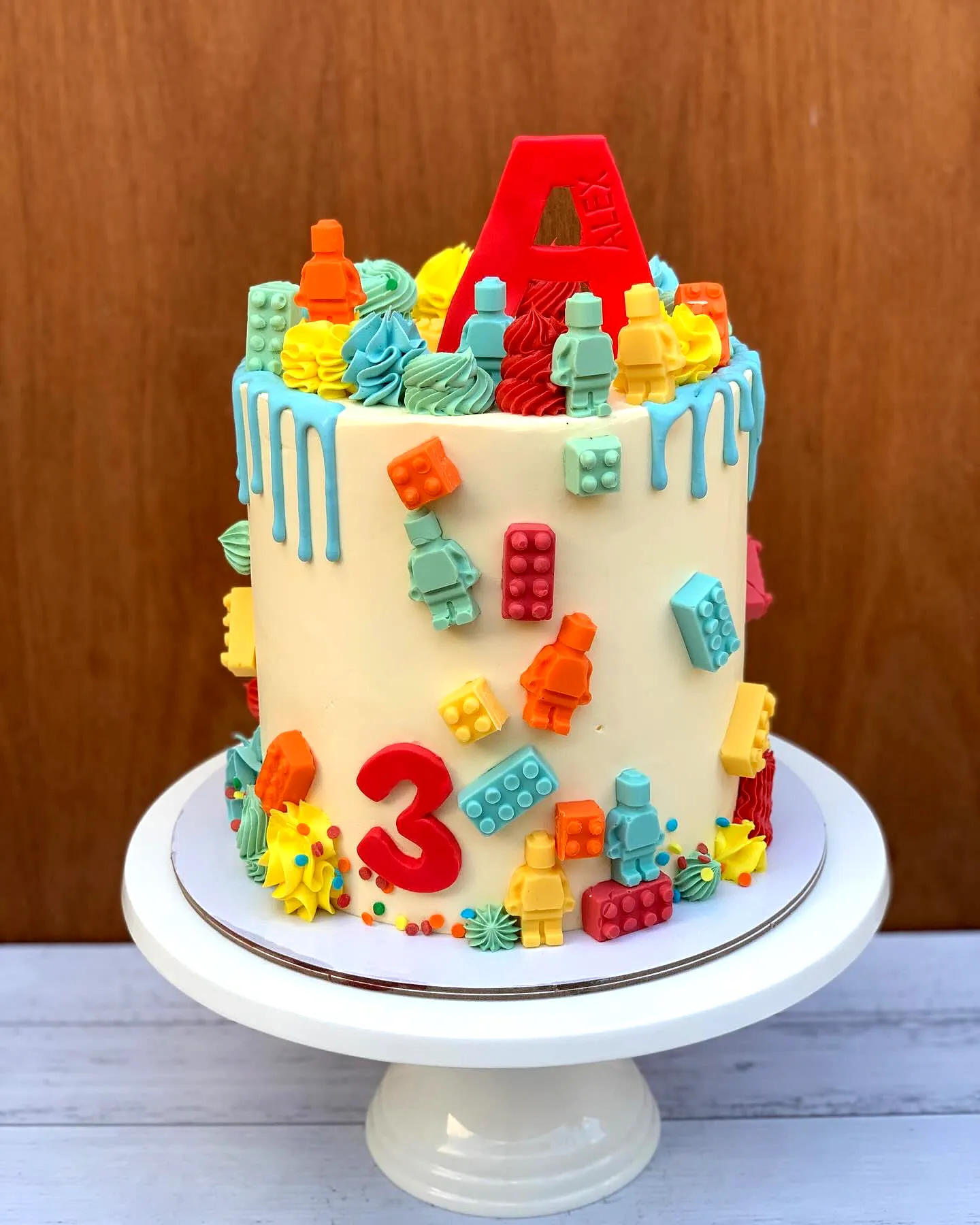 Colorful Fun Lego Birthday Cake Design for a Joyful Celebration