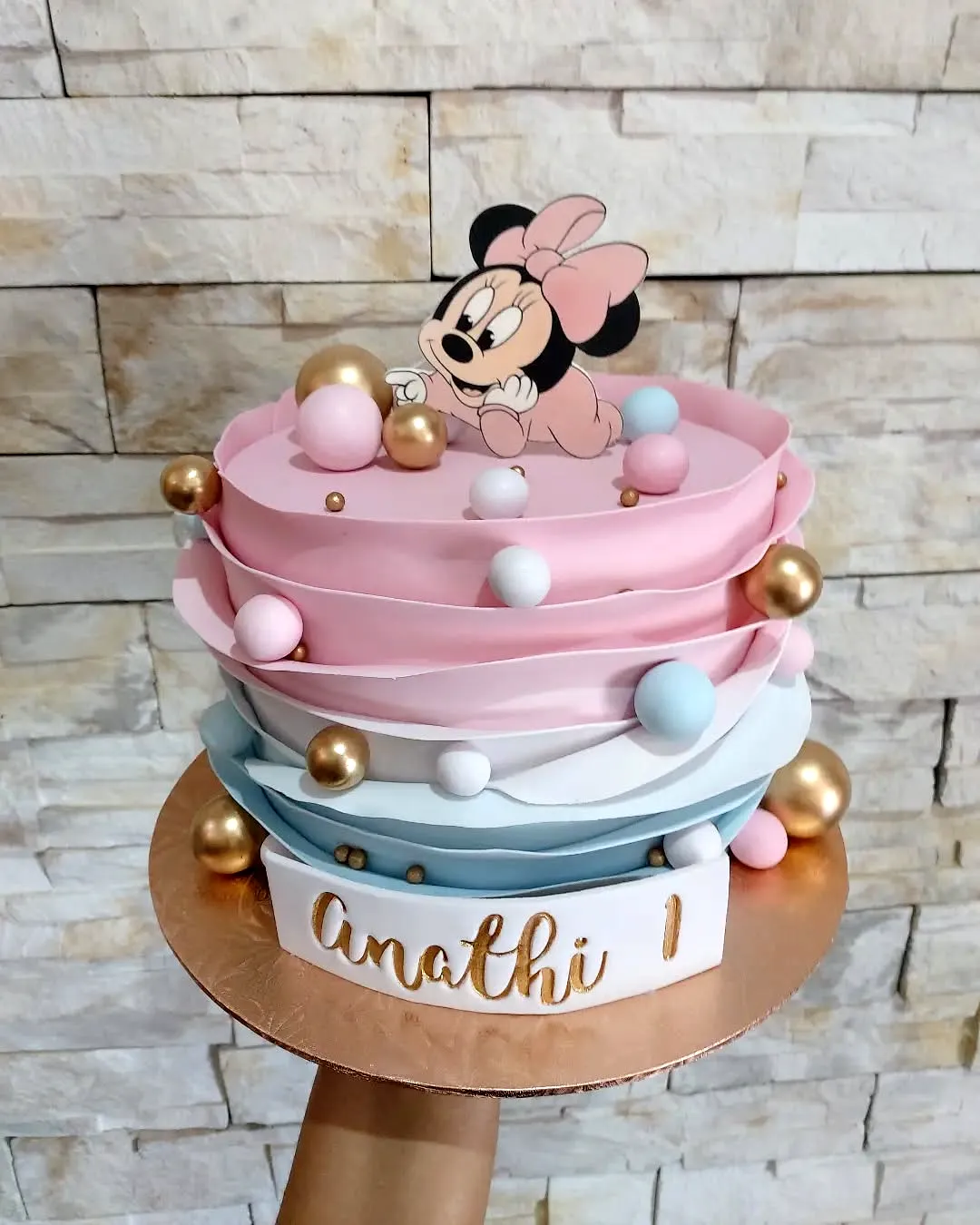 Colorful Minnie Mouse Birthday Cake Design for a Fun Celebration