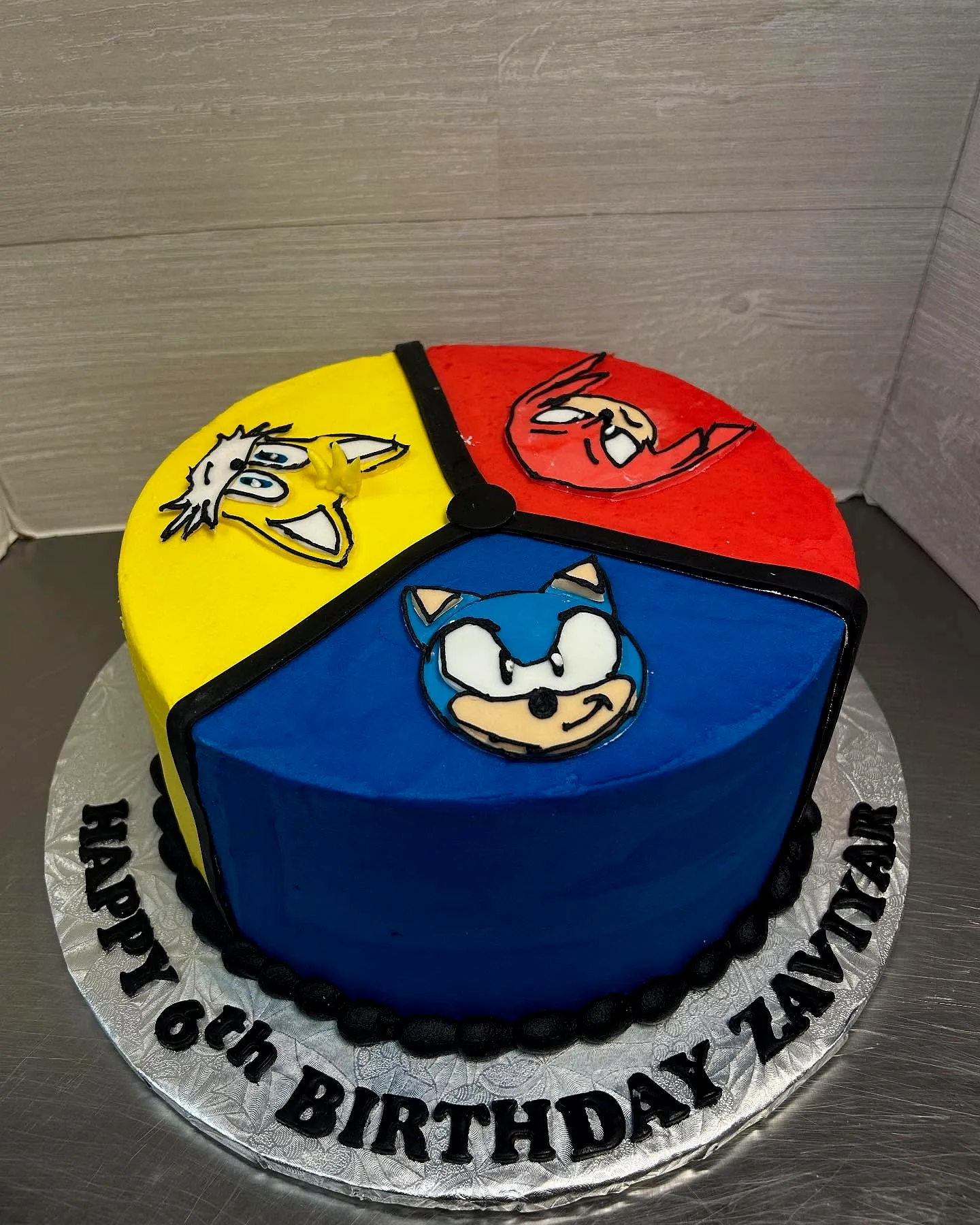 Colorful Sonic Birthday Cake Design for a Fun Celebration