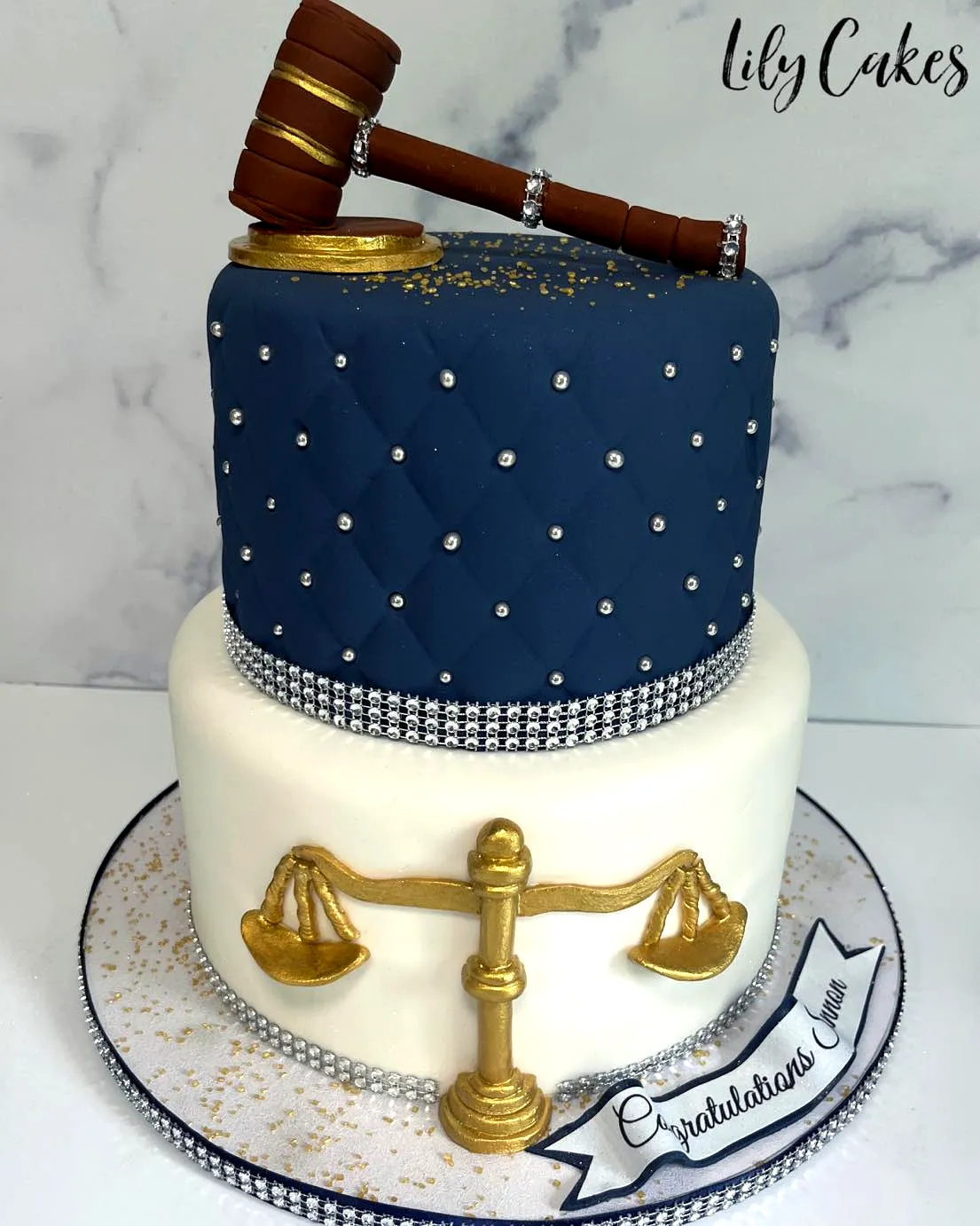 Creative Blue and Gold Graduation Cake for a Stylish Celebration