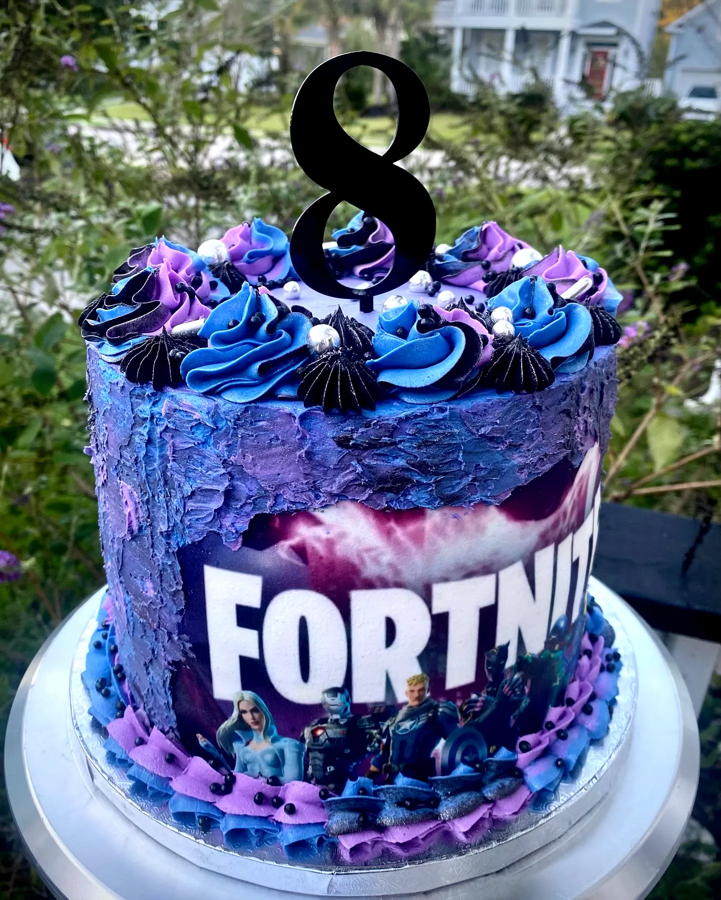Creative Fortnite Cake Design for a Colorful Birthday Celebration