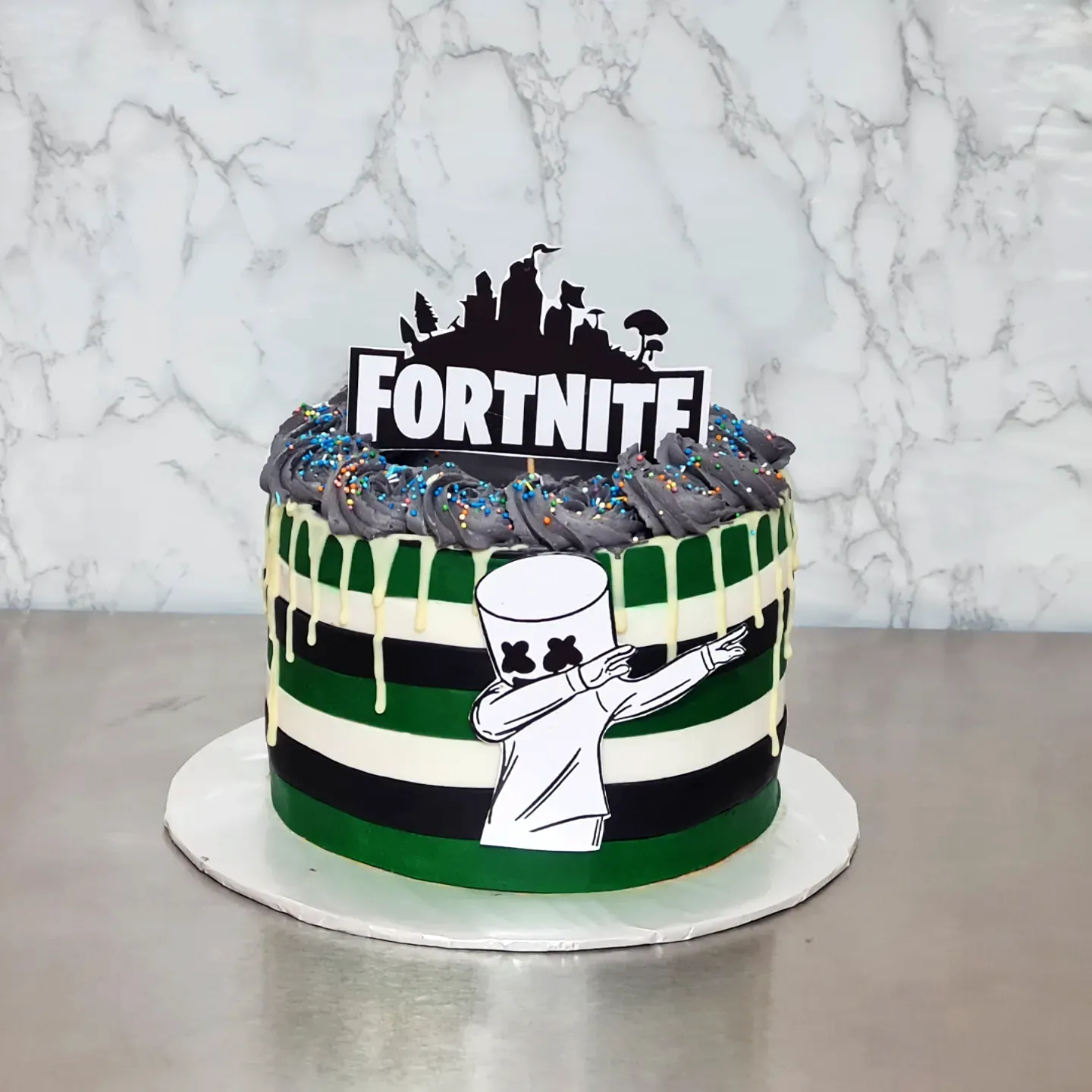 Creative Fortnite Cake for a Fun and Colorful Celebration