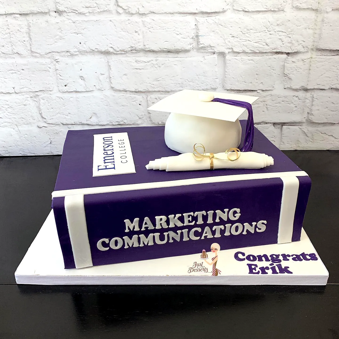 Creative Graduation Cake Ideas for Guys with a Fun Book Theme and Cap