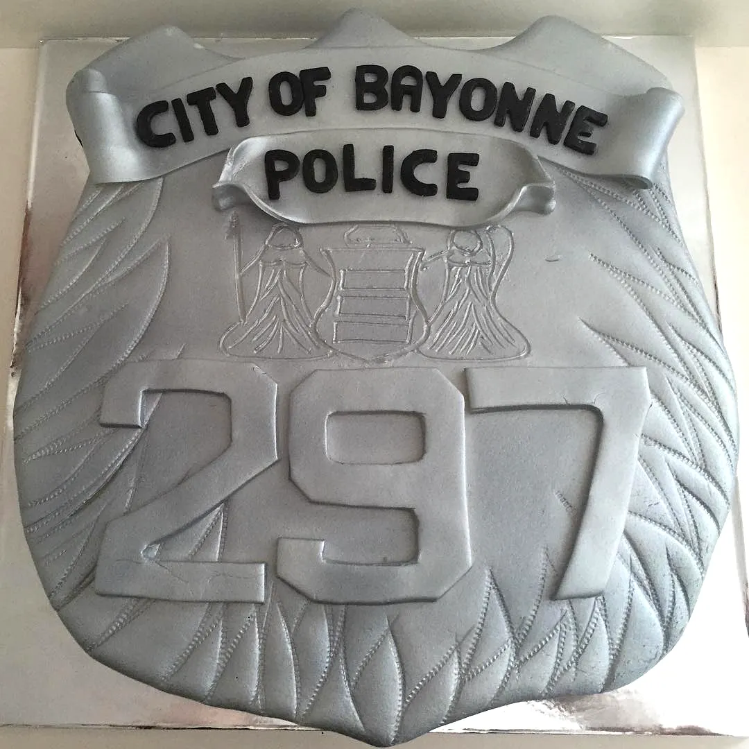 Creative police academy graduation cake designs for your celebration