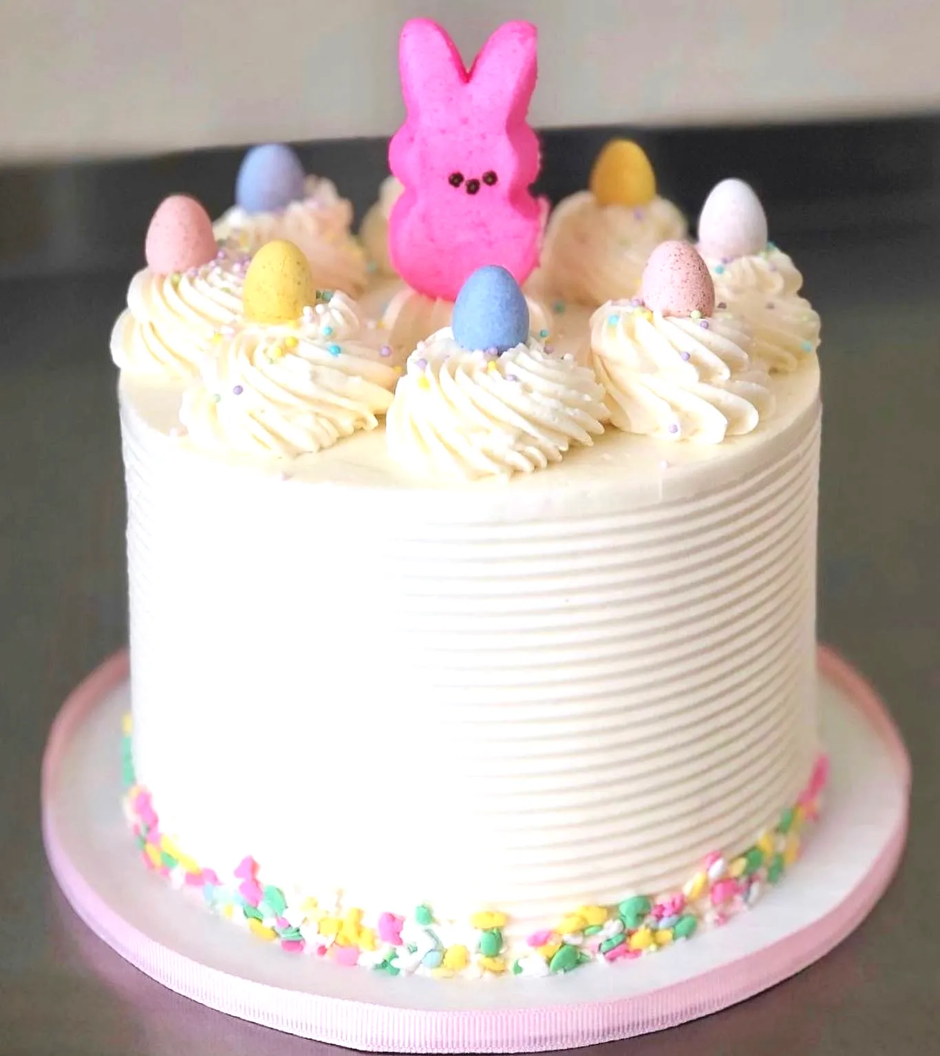 Cute and Colorful Easter Cake Icing Inspiration for Your Spring Celebrations