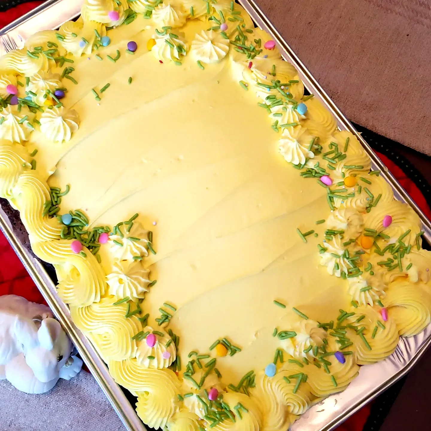 Cute and Colorful Easter Sheet Cake for a Festive Celebration