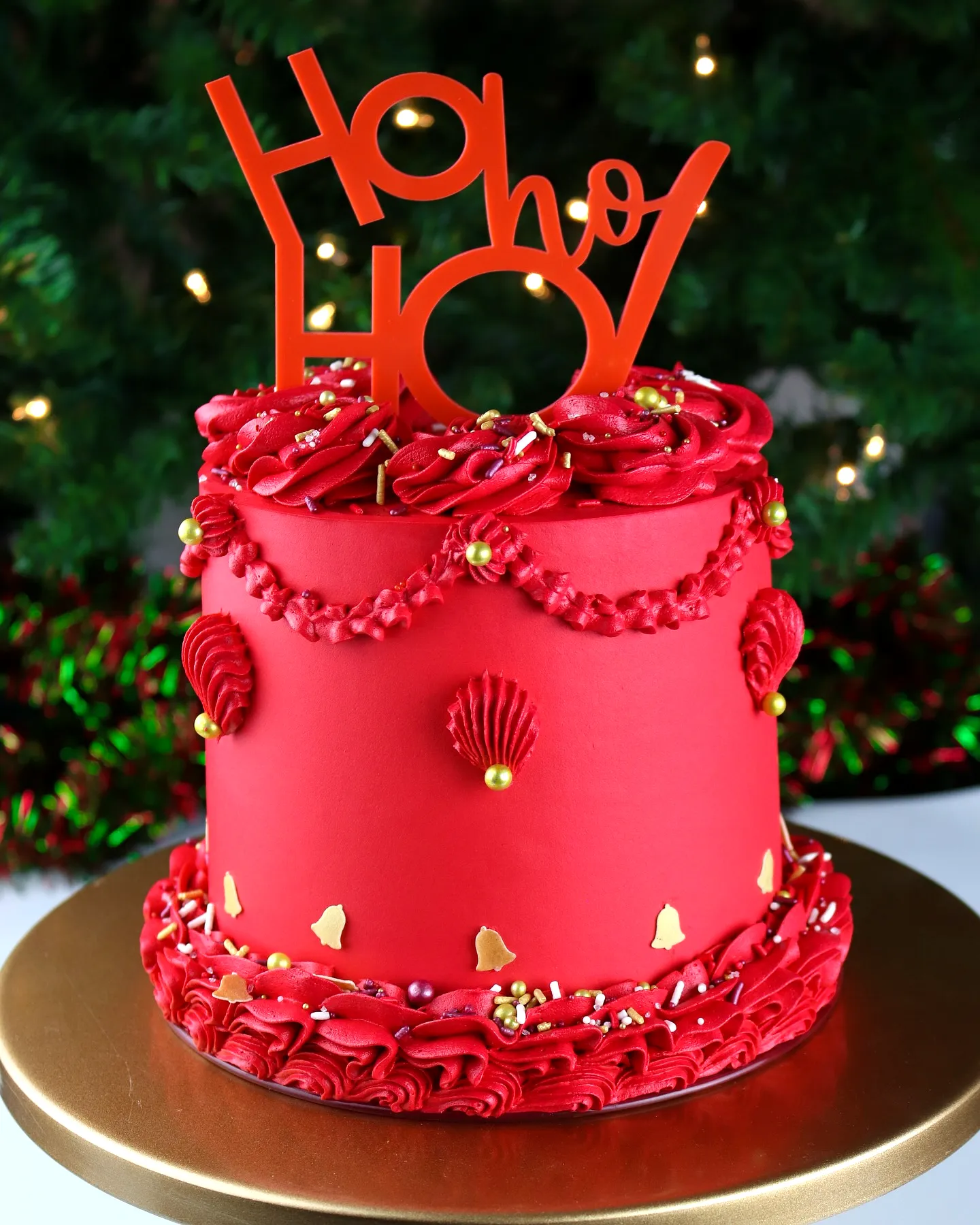 Cute Christmas Birthday Cake with Festive Buttercream and Cheerful Decor