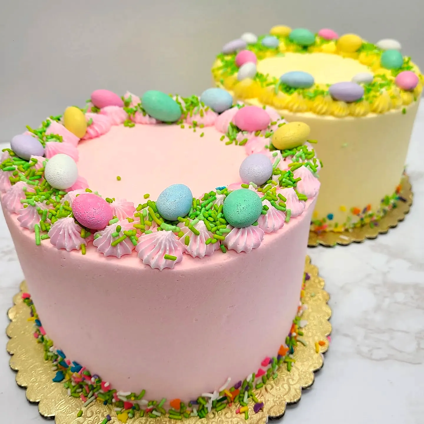 Cute Easter cake icing ideas for a colorful festive celebration