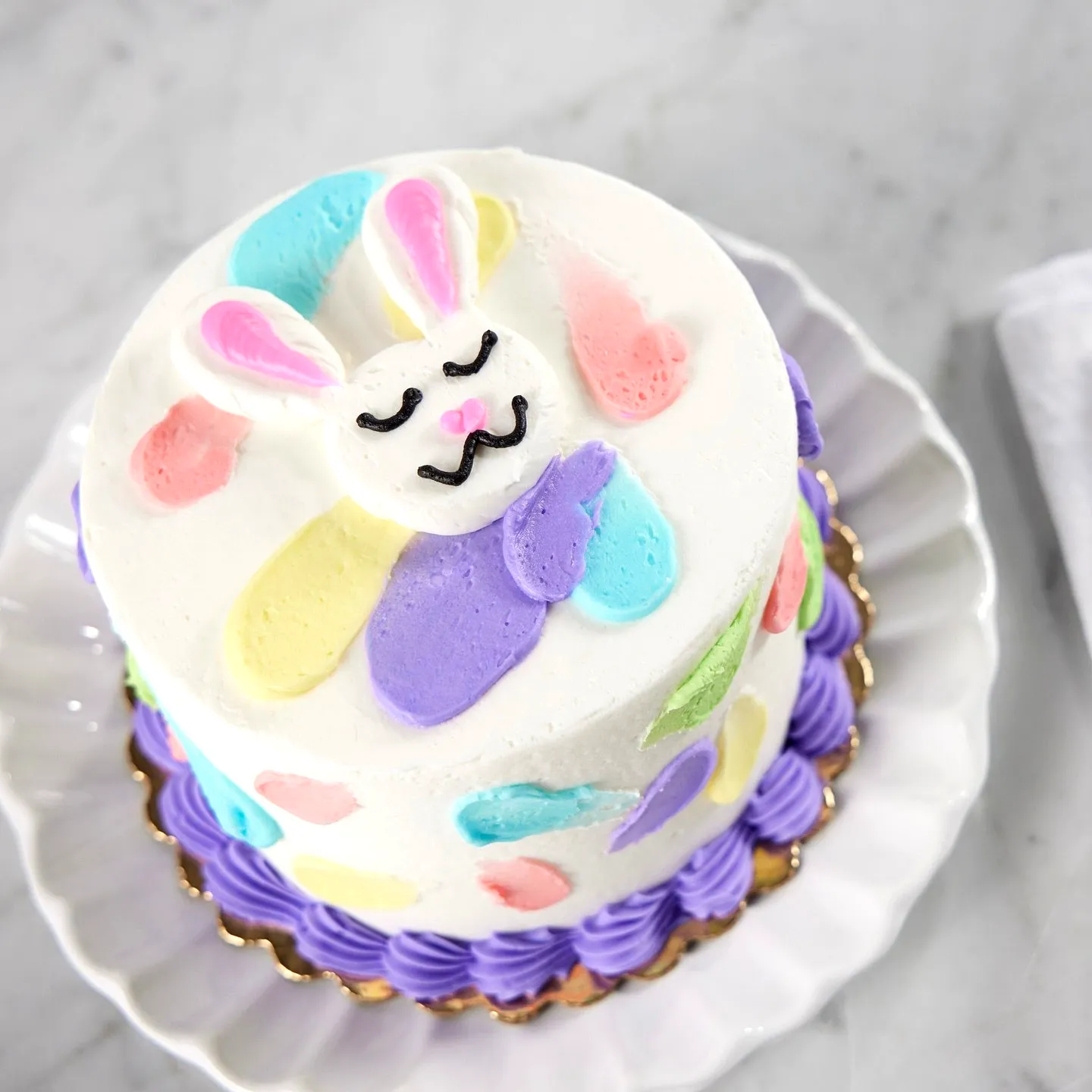 Cute Easter cake icing ideas for a colorful spring celebration