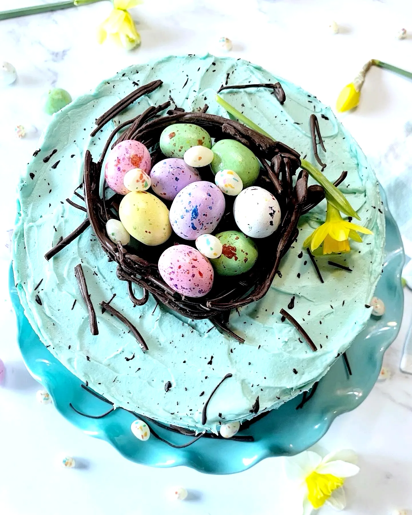 Cute Easter Egg Cake for a Whimsical Spring Celebration