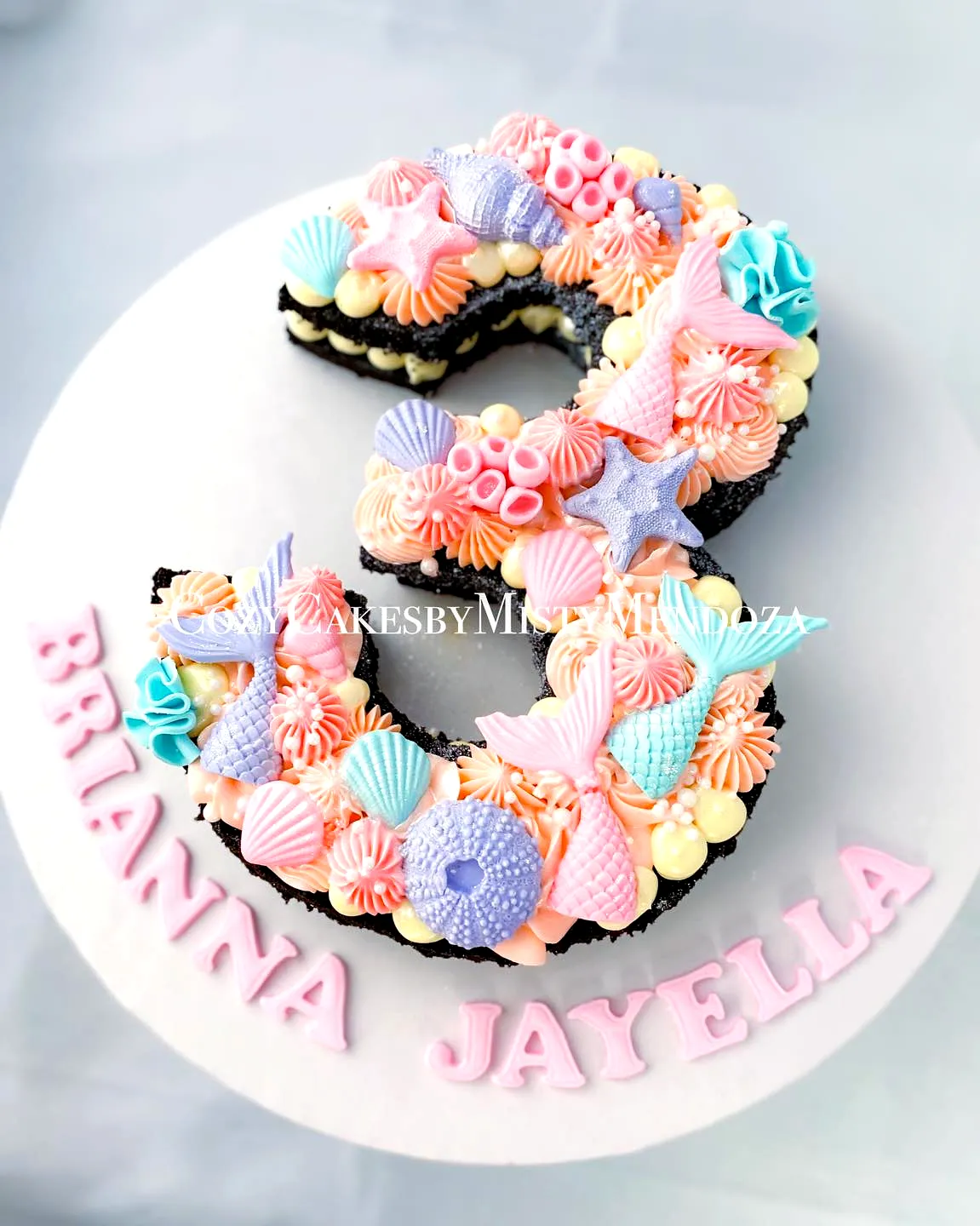 Cute mermaid cake ideas for a whimsical ocean-themed celebration