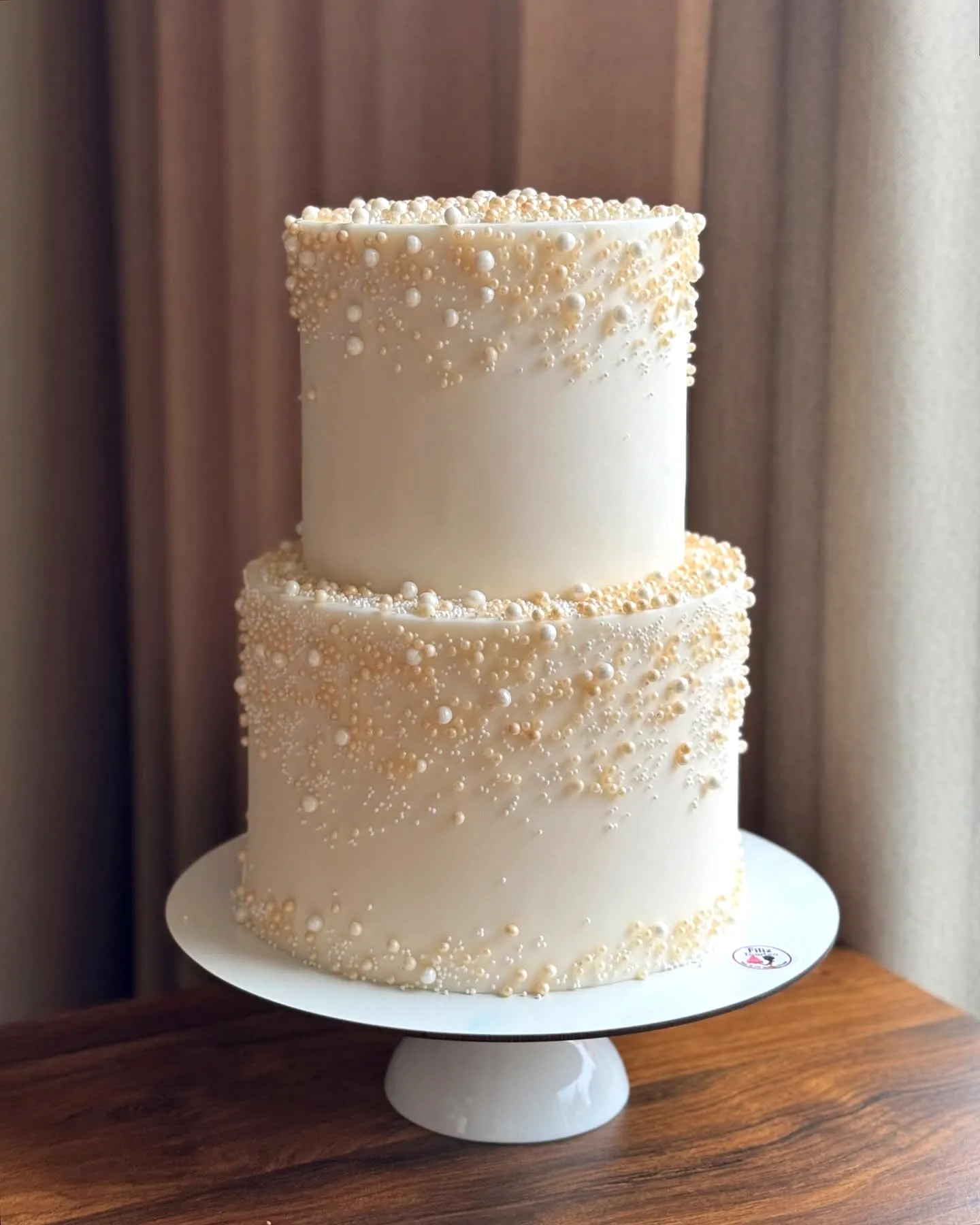 Elegant Basic Wedding Cake Design with Modern Buttercream and Edible Pearls