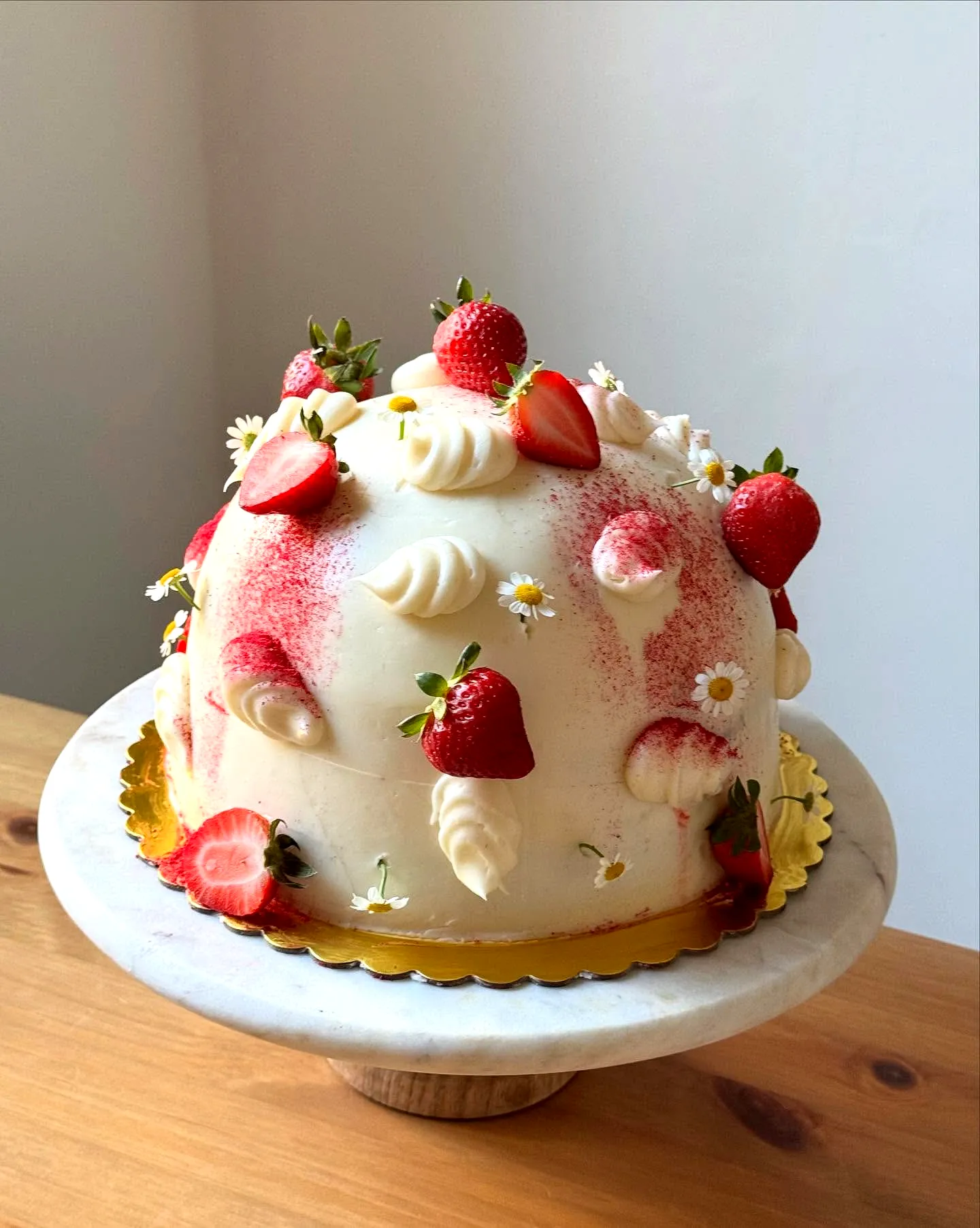 Elegant Strawberry Birthday Cake Design for a Fun Celebration