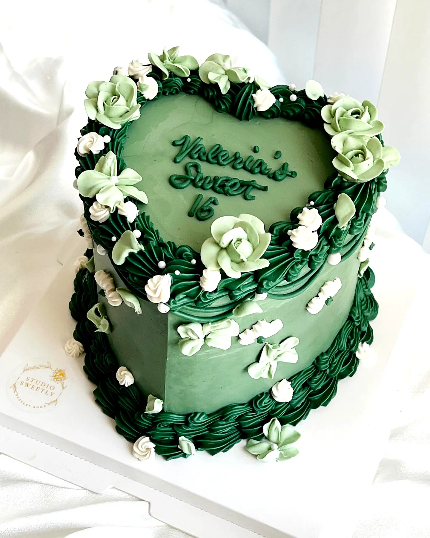 Elevate Your Celebration with a Cute Green Birthday Cake Design