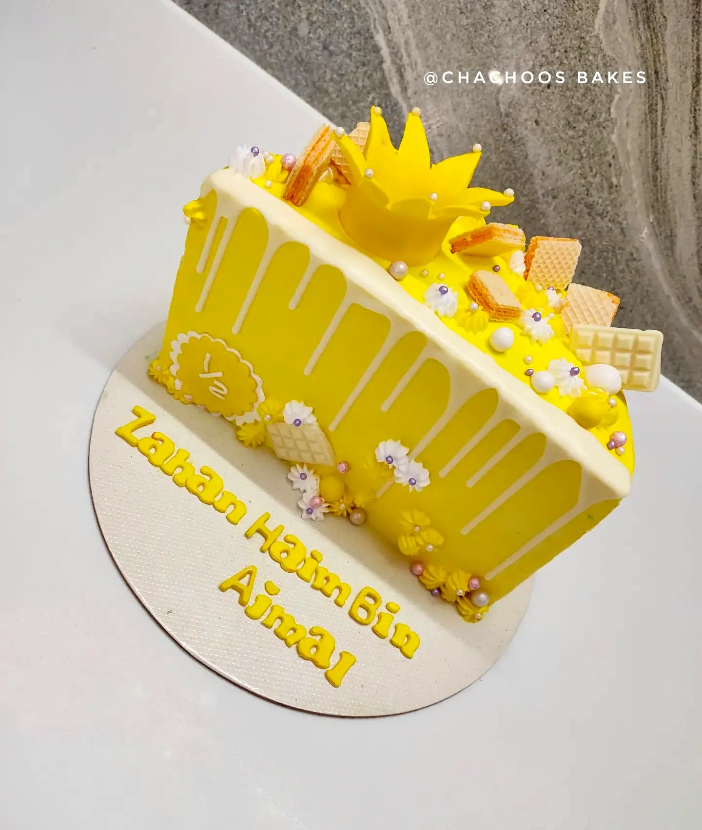 Fun Yellow Birthday Cake for a Cheerful Celebration
