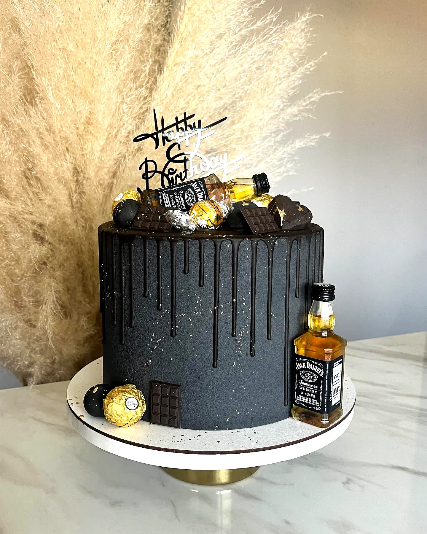 Trendy Birthday Cake for Men with Modern Design and Luxurious Touch