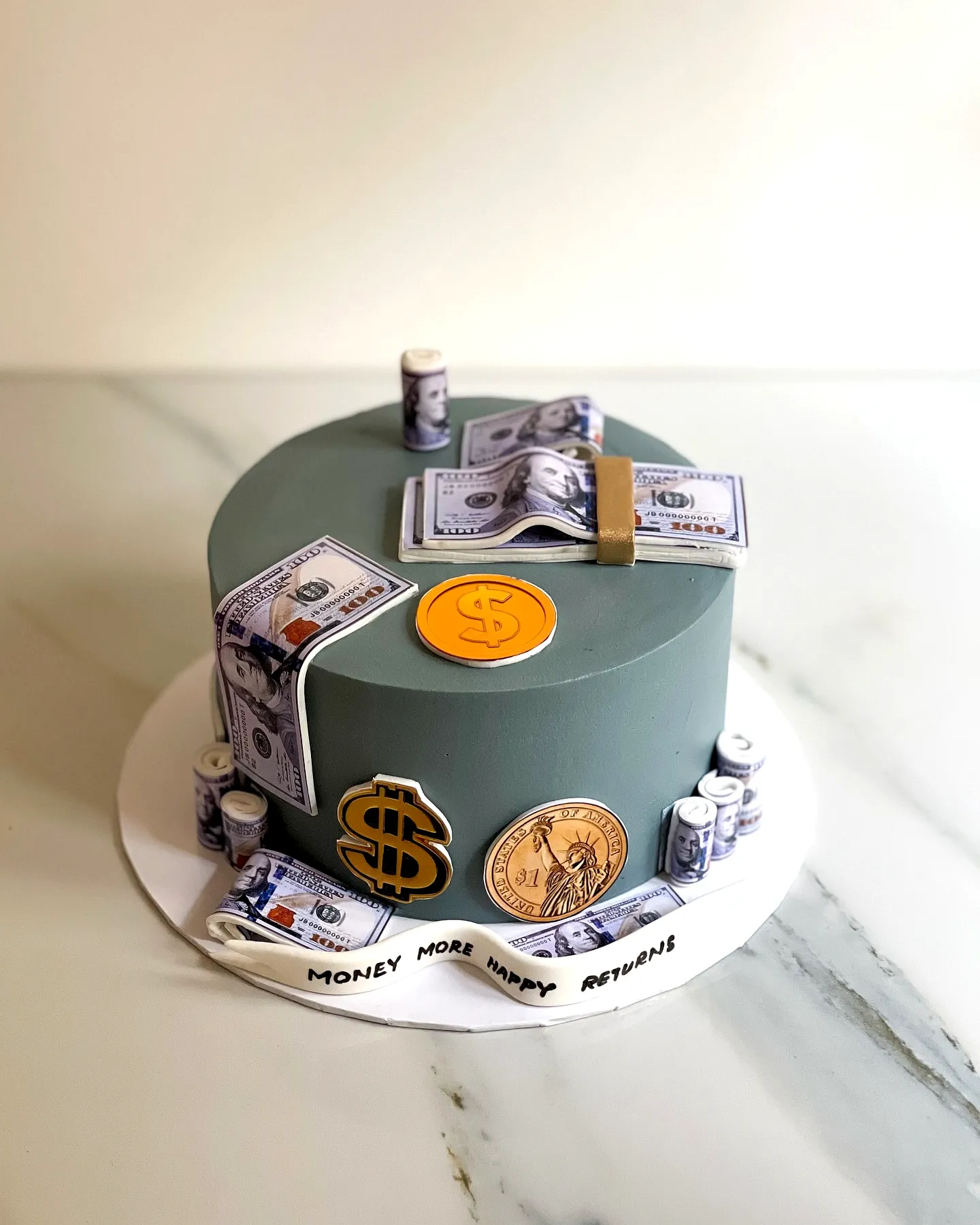 Trendy Graduation Money Cake for a Fun Celebration