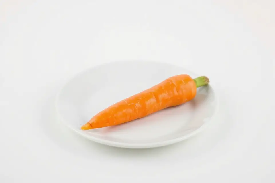 vibrant carrots minimalist design